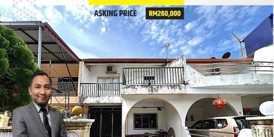 FOR SALE: Double Storey Terrace house in Taman Zamrud, Kerling.